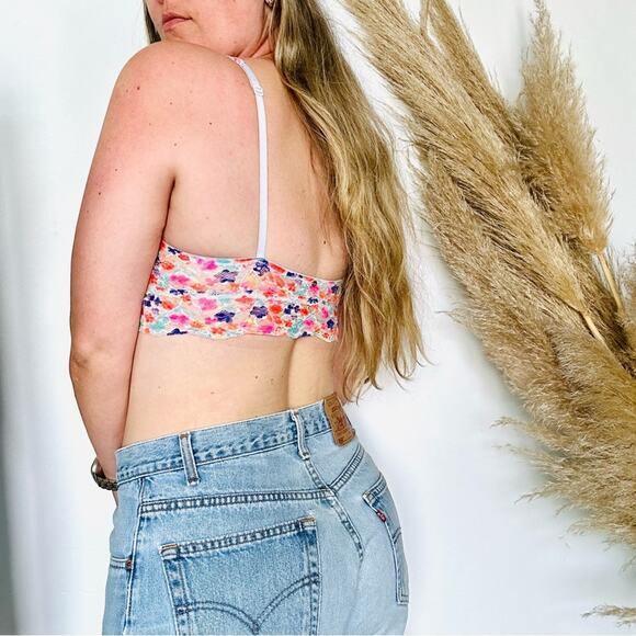 VS VICTORIAS SECRET PINK Lace White Red Blue Floral Print Ruffle Bra Bralette M - Picture 4 of 11